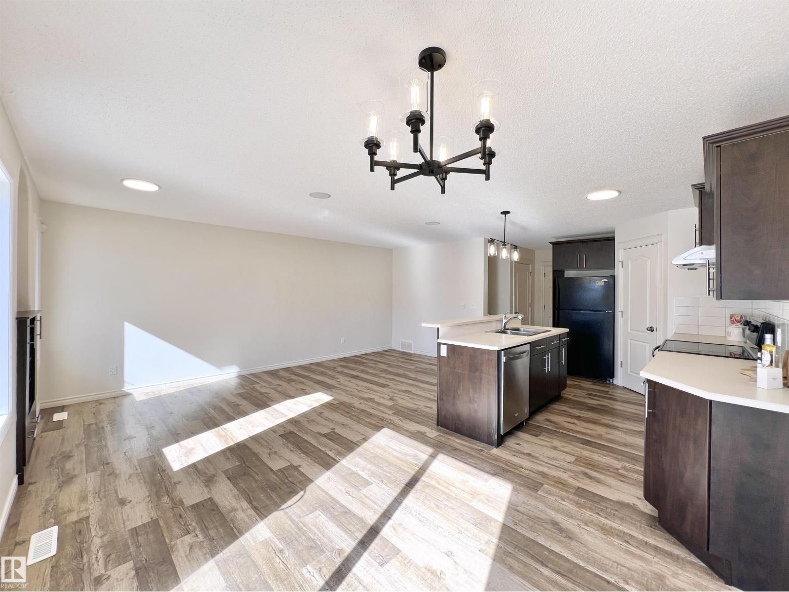 17127 7a Av Sw, Edmonton, Alberta  T6W 0M5 - Photo 9 - E4478438