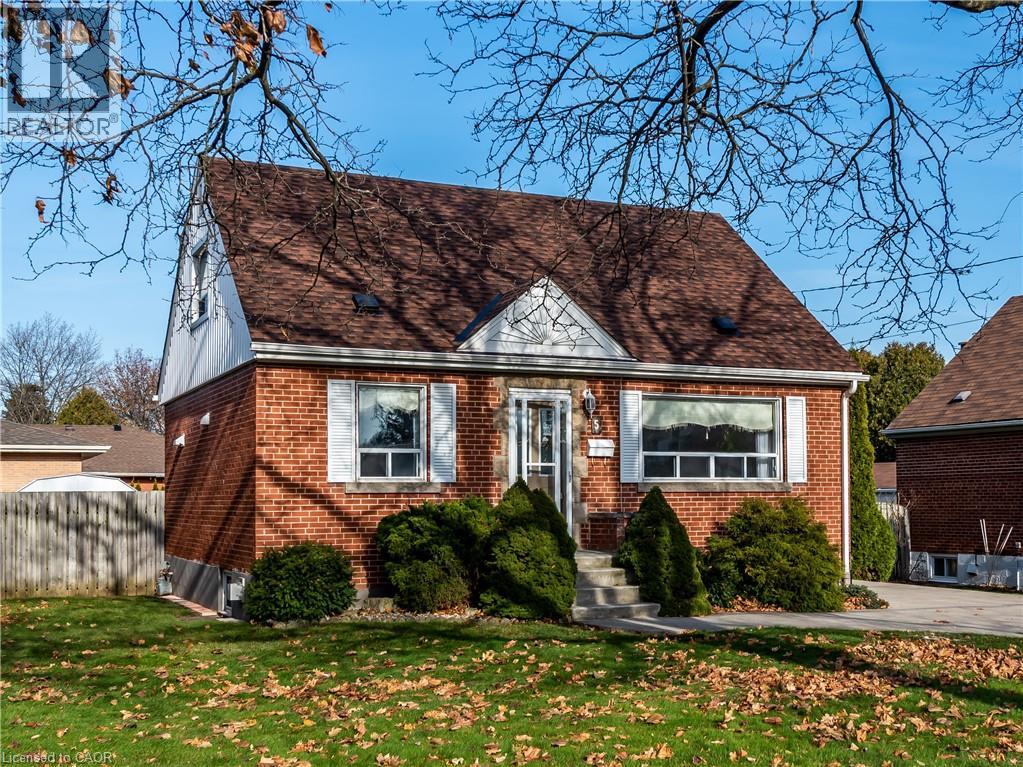 5 Carene Avenue Unit# Lowersuite, Hamilton, Ontario  L8K 3W3 - Photo 1 - 40832690