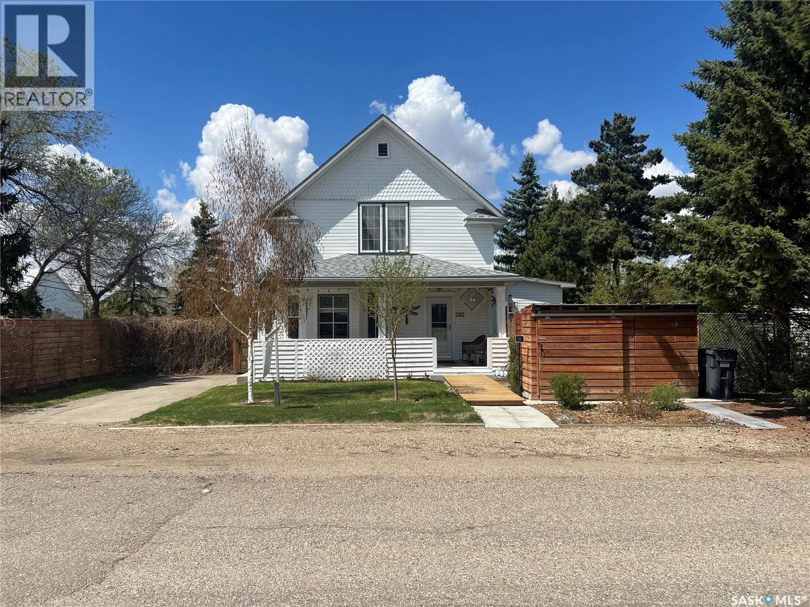 205 3rd Avenue, Harris, Saskatchewan  S0L 1K0 - Photo 2 - SK036800