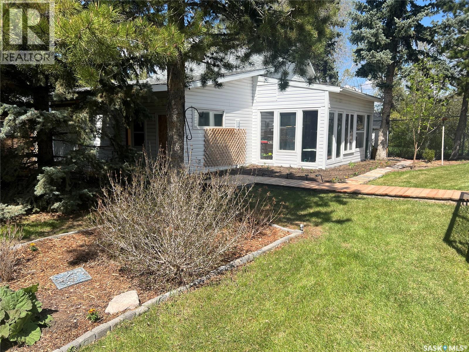 205 3rd Avenue, Harris, Saskatchewan  S0L 1K0 - Photo 55 - SK036800
