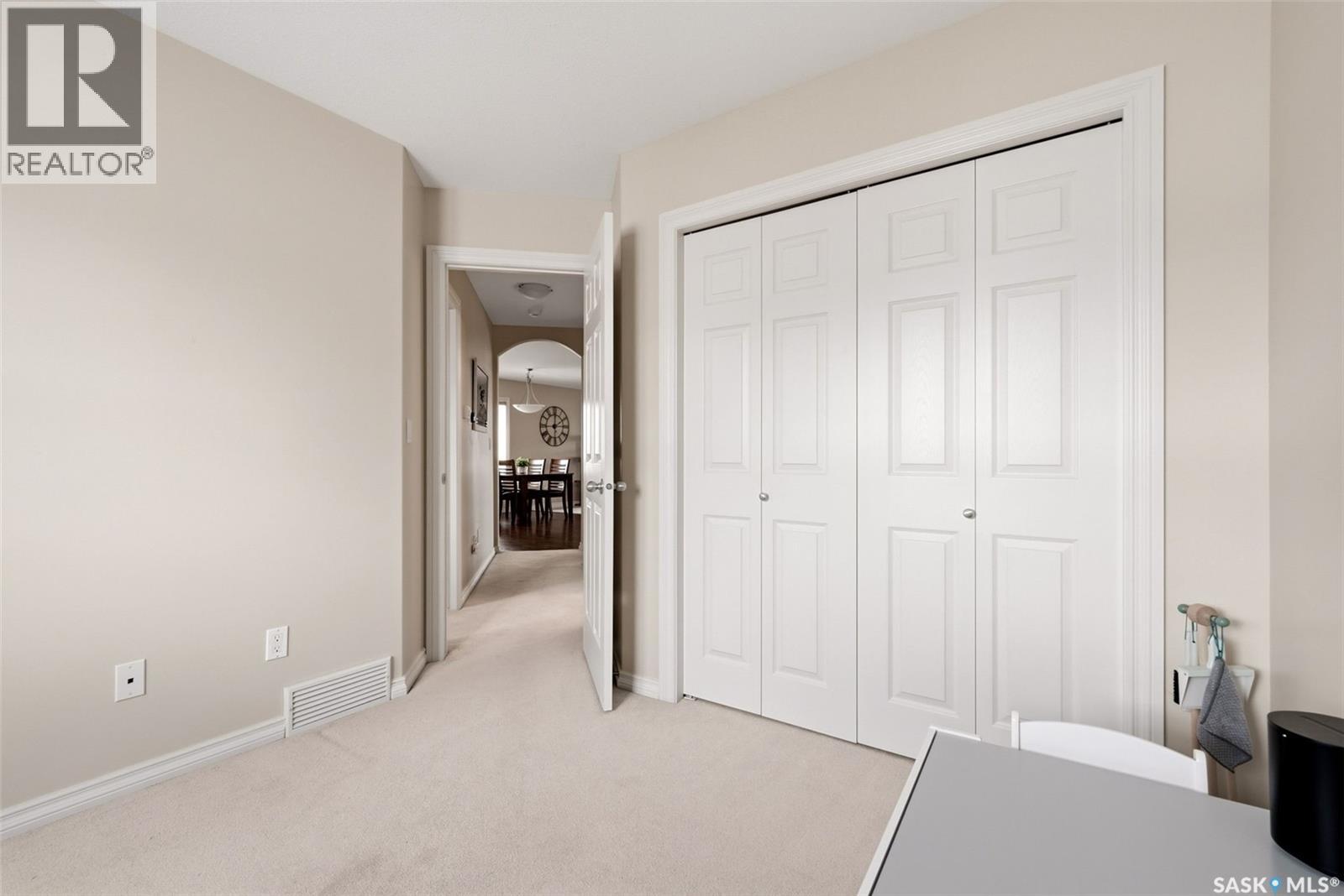 2090 Laurier Bay E, Regina, Saskatchewan  S4V 0P6 - Photo 21 - SK036785