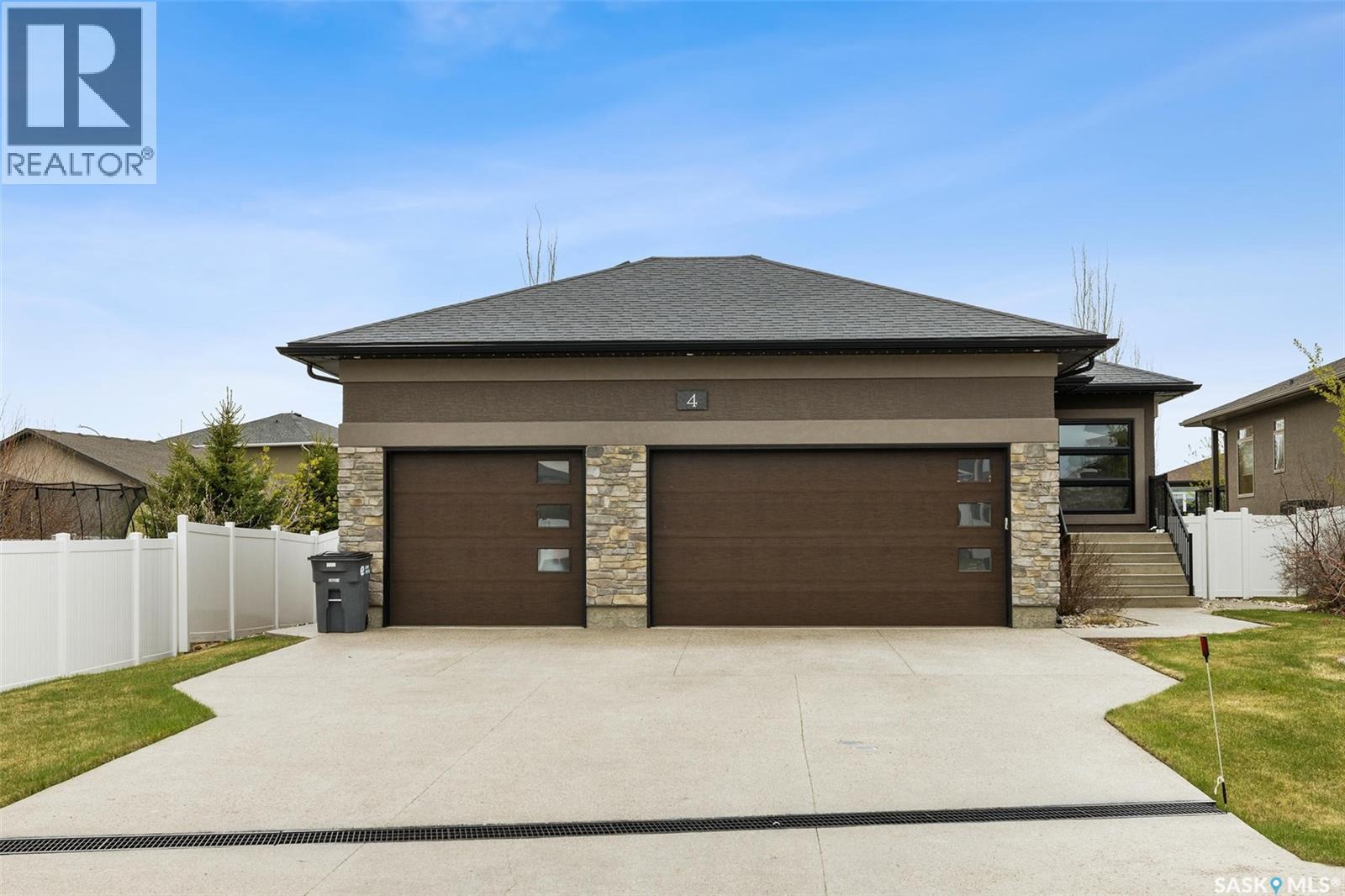 4 College Crescent, White City, Saskatchewan  S4L 0C6 - Photo 2 - SK036766