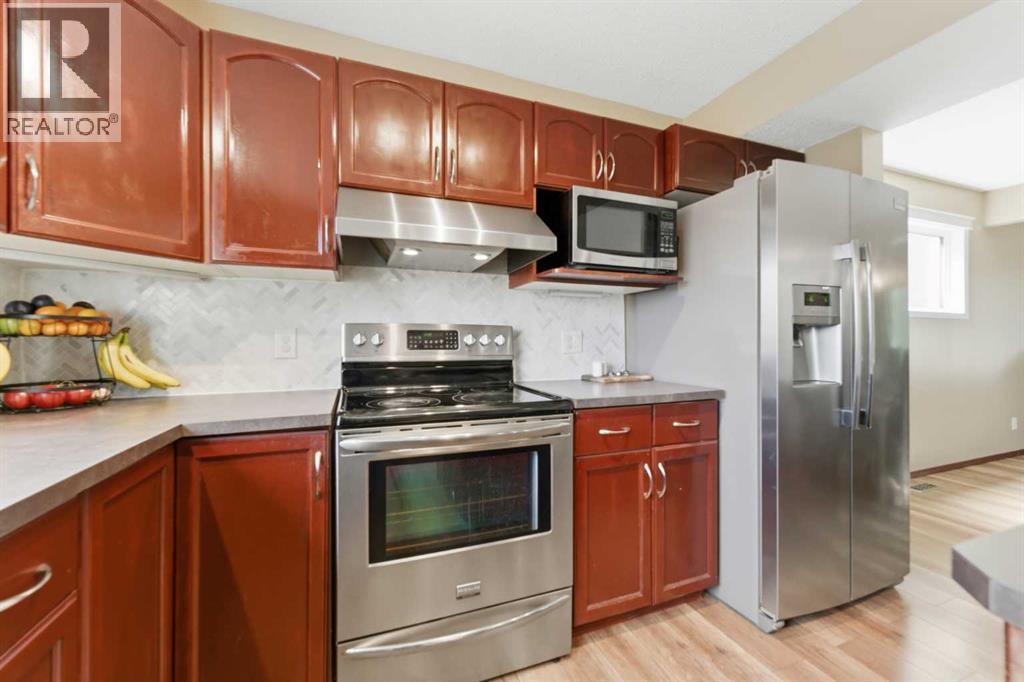 20 Everridge Road SW, Calgary, Alberta  T2Y 4S8 - Photo 11 - A2313612