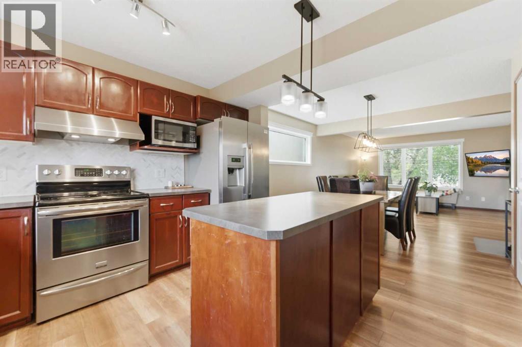 20 Everridge Road SW, Calgary, Alberta  T2Y 4S8 - Photo 12 - A2313612