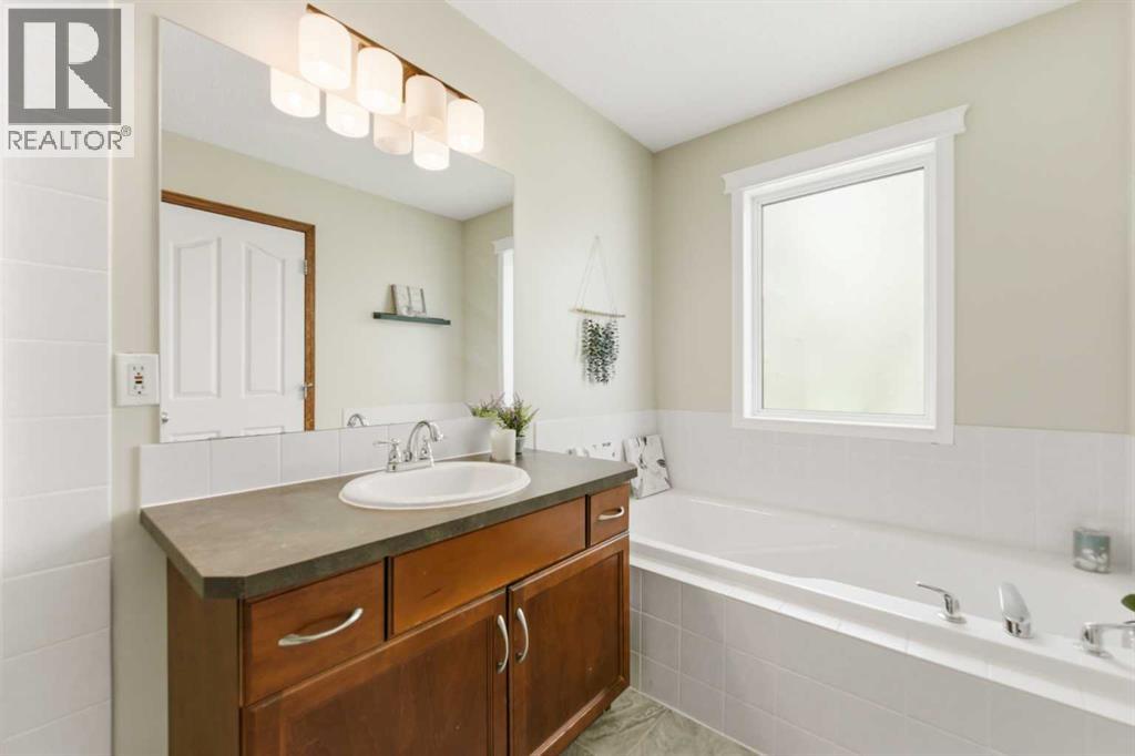 20 Everridge Road SW, Calgary, Alberta  T2Y 4S8 - Photo 18 - A2313612