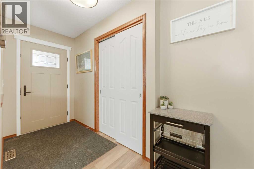 20 Everridge Road SW, Calgary, Alberta  T2Y 4S8 - Photo 2 - A2313612
