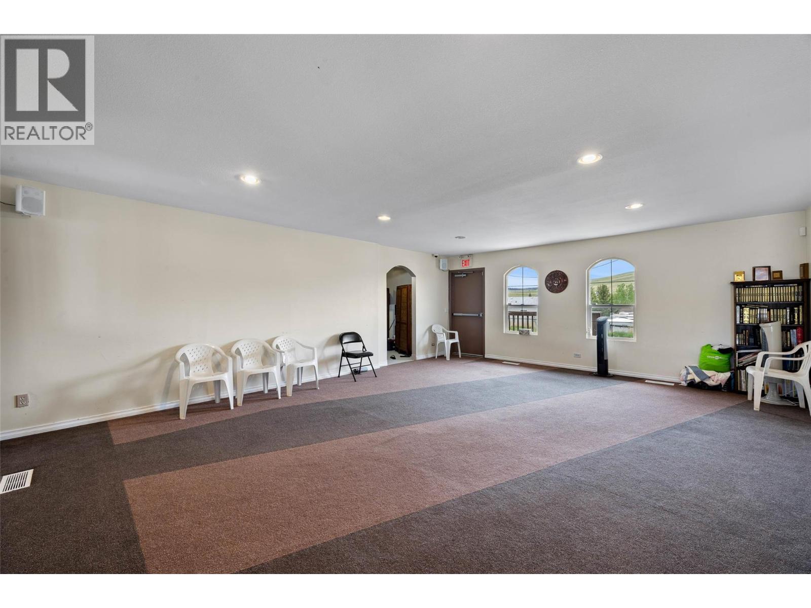 2805 Hwy 5a South Highway, Kamloops, British Columbia  V0E 2A0 - Photo 12 - 10388271