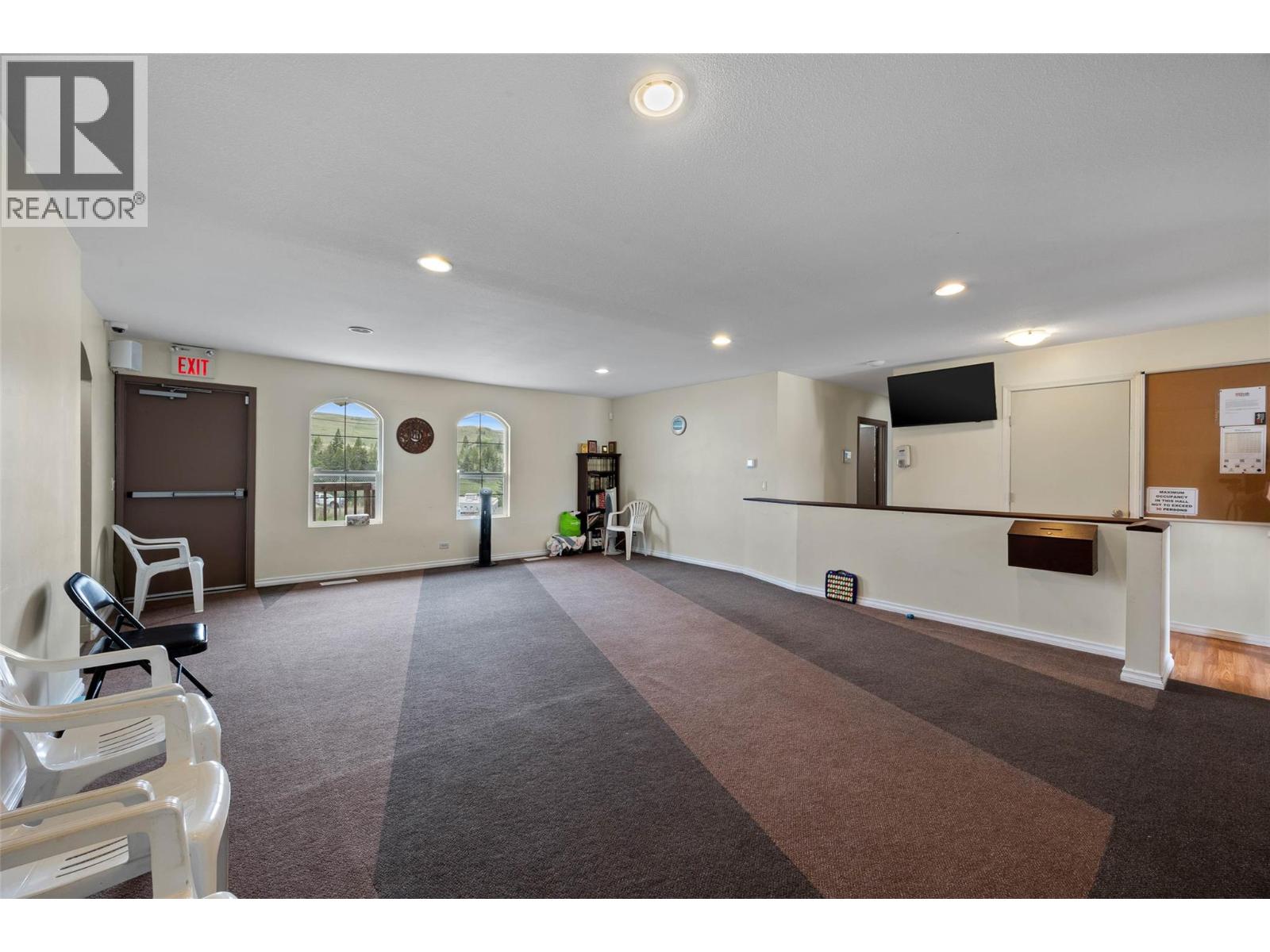 2805 Hwy 5a South Highway, Kamloops, British Columbia  V0E 2A0 - Photo 13 - 10388271