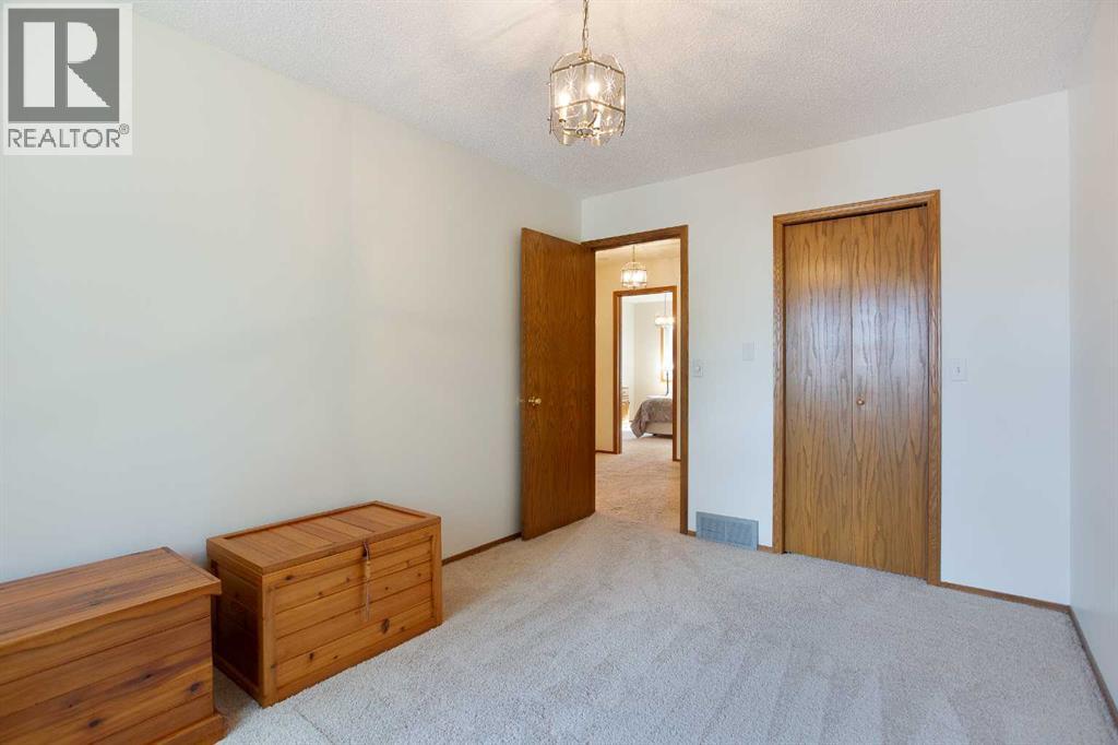 26 Sunhaven Link SE, Calgary, Alberta  T2X 2M4 - Photo 27 - A2313572