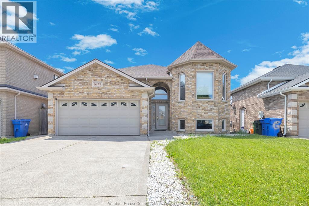MLS# 26011844: 1635 MERIDIAN, Windsor, Canada