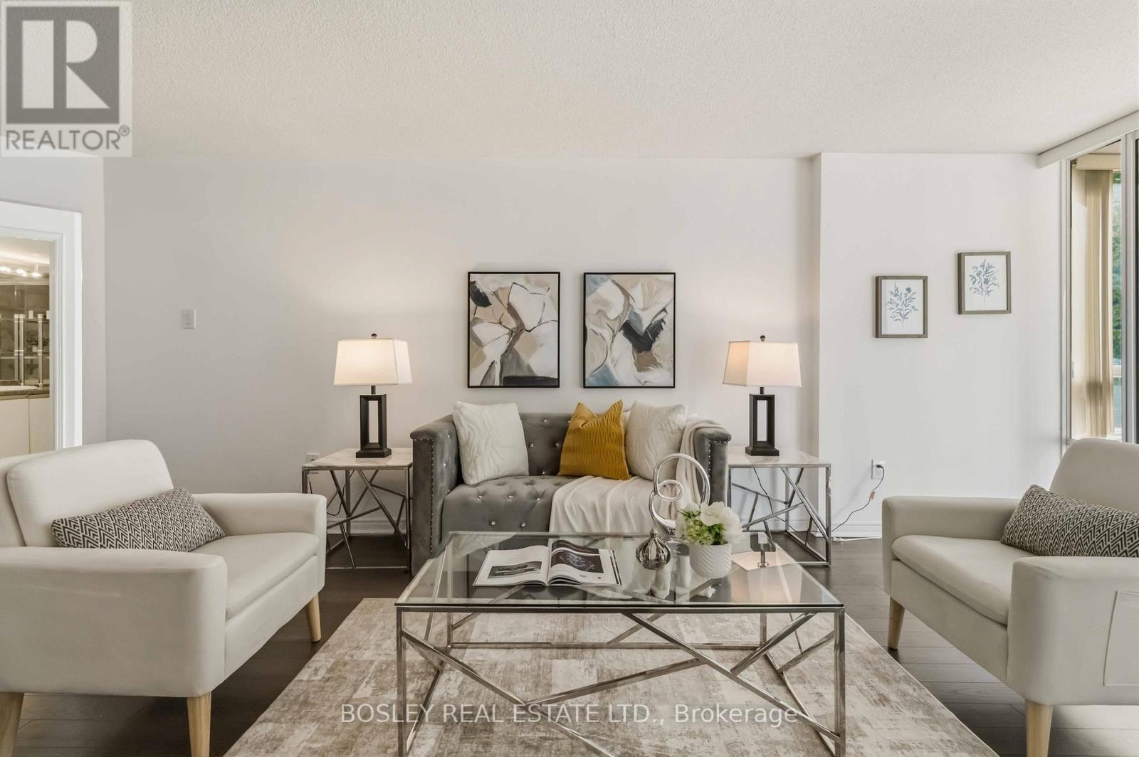 206 - 7250 YONGE STREET, Vaughan, Ontario