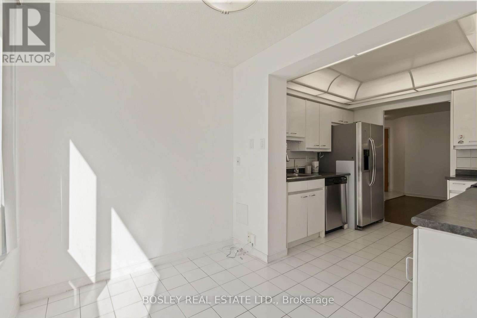 206 - 7250 Yonge Street, Vaughan, Ontario  L4J 7X1 - Photo 18 - N13161458