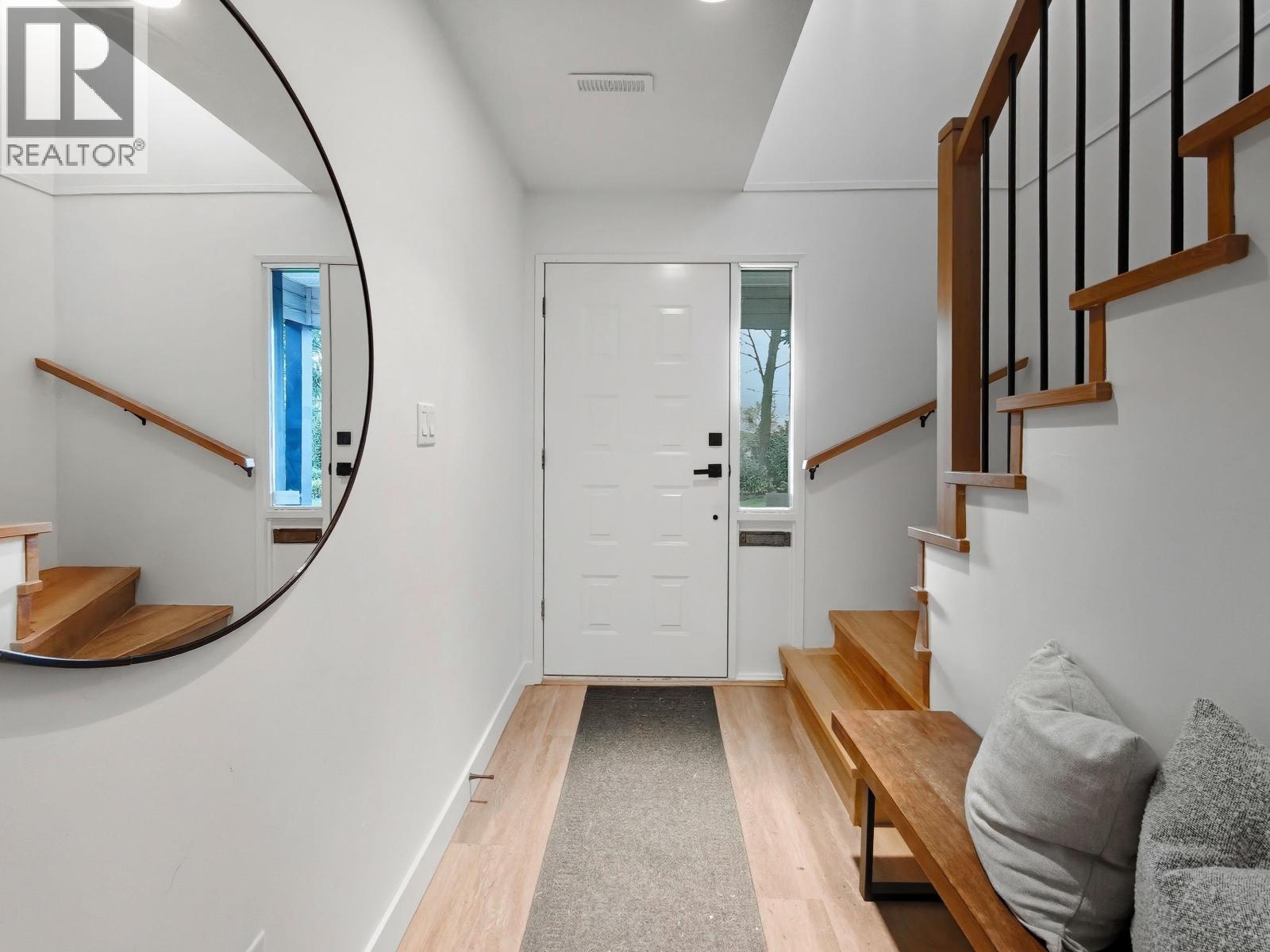 1777 Caledonia Avenue, North Vancouver, British Columbia  V7G 1T5 - Photo 15 - R3126268