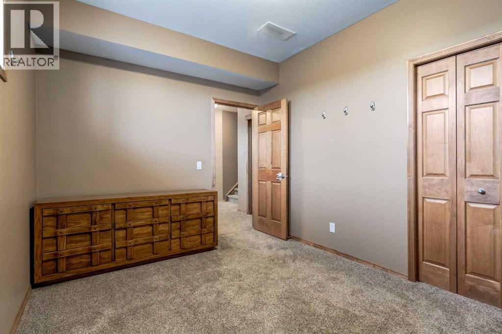 15 Barber Street NW, Langdon, Alberta  T0J 1X2 - Photo 35 - A2309366