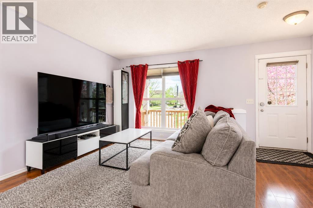 168 Prestwick Heights SE, Calgary, Alberta  T2Z 4H9 - Photo 5 - A2313378