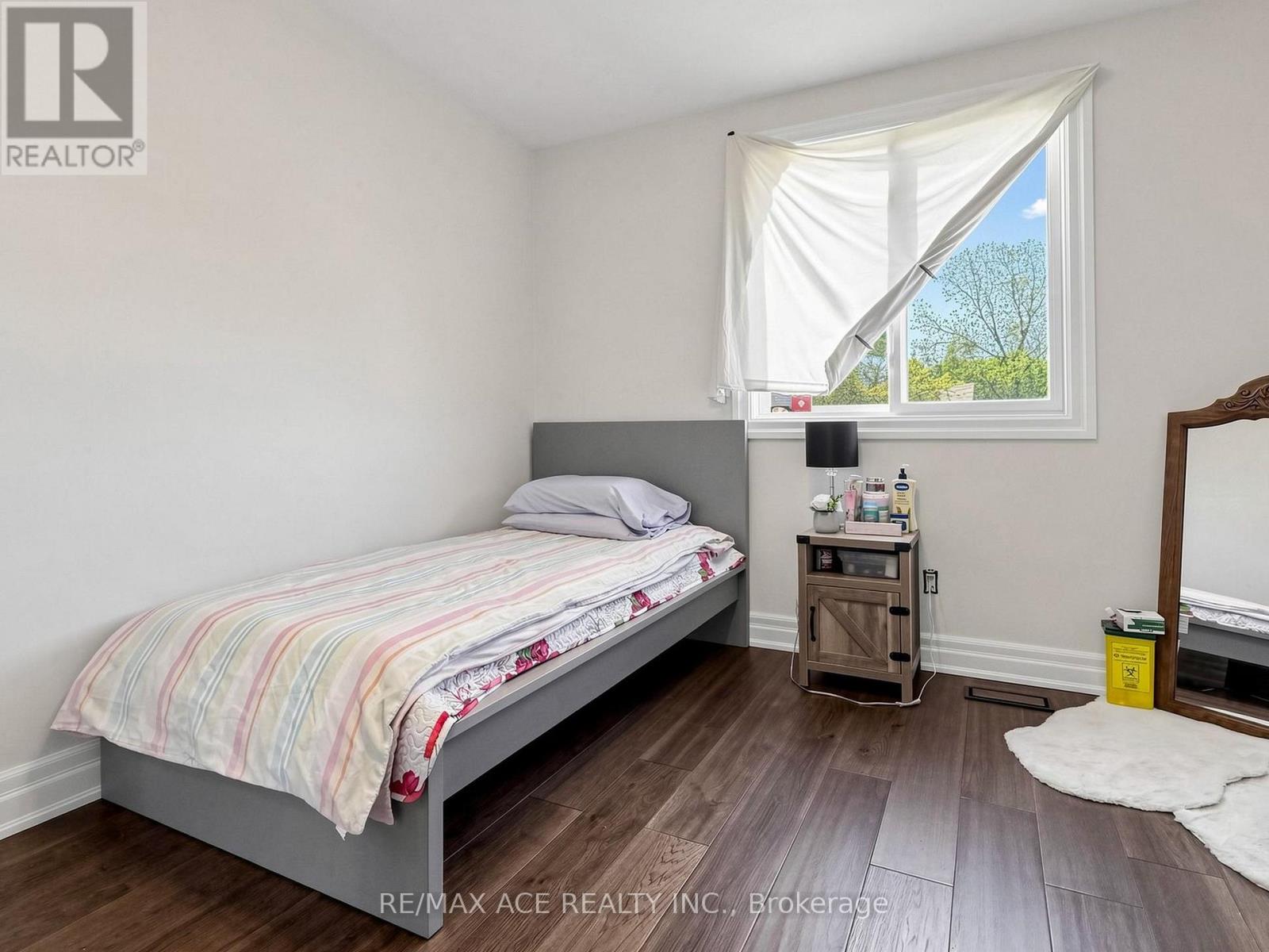 922 Stainton Drive, Mississauga, Ontario  L5C 3A5 - Photo 23 - W13161370