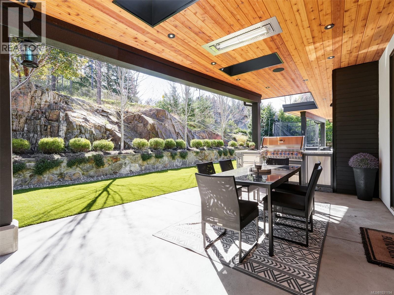 2220 Riviera Pl, Langford, British Columbia  V9B 0Y5 - Photo 38 - 1031194