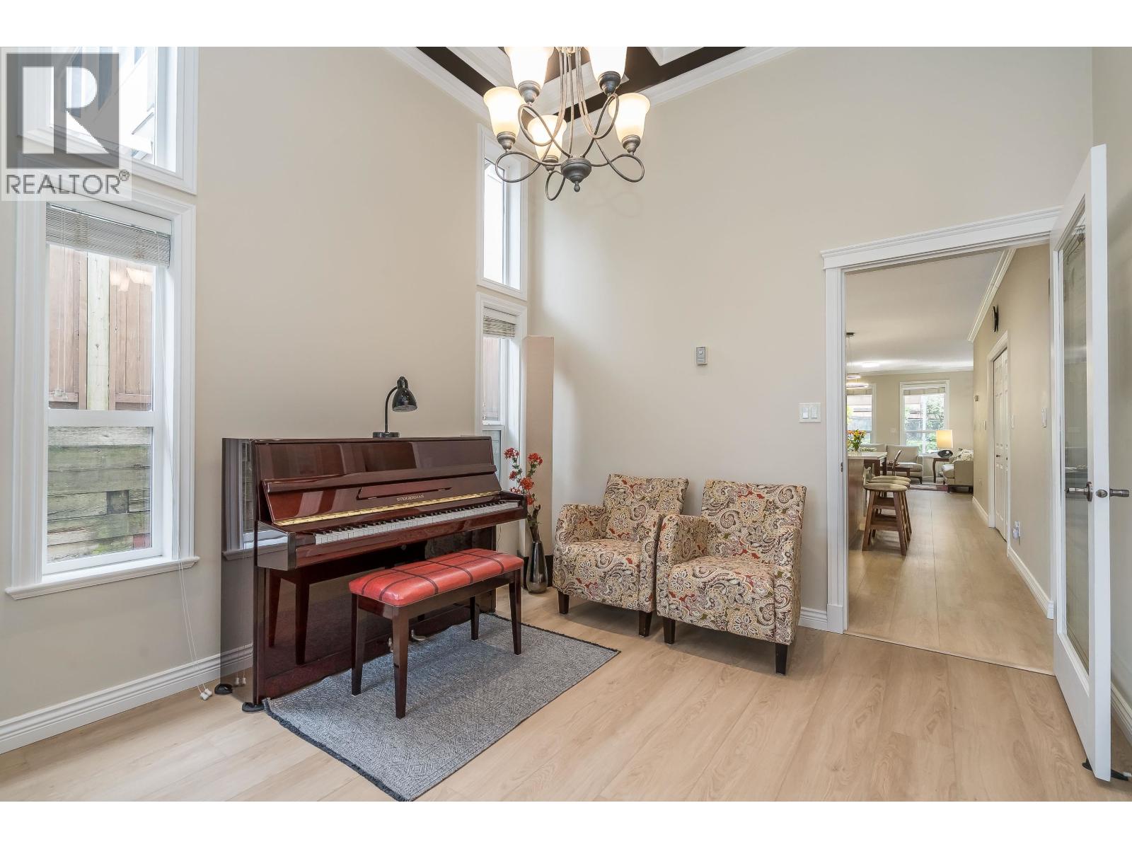 6459 Walker Avenue, Burnaby, British Columbia  V5E 3B7 - Photo 4 - R3126527