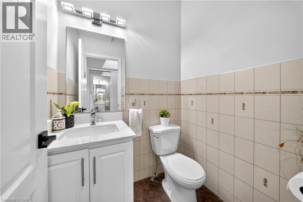 207 Arthur Fach Drive, Cambridge, Ontario  N1T 2G2 - Photo 12 - 40832522