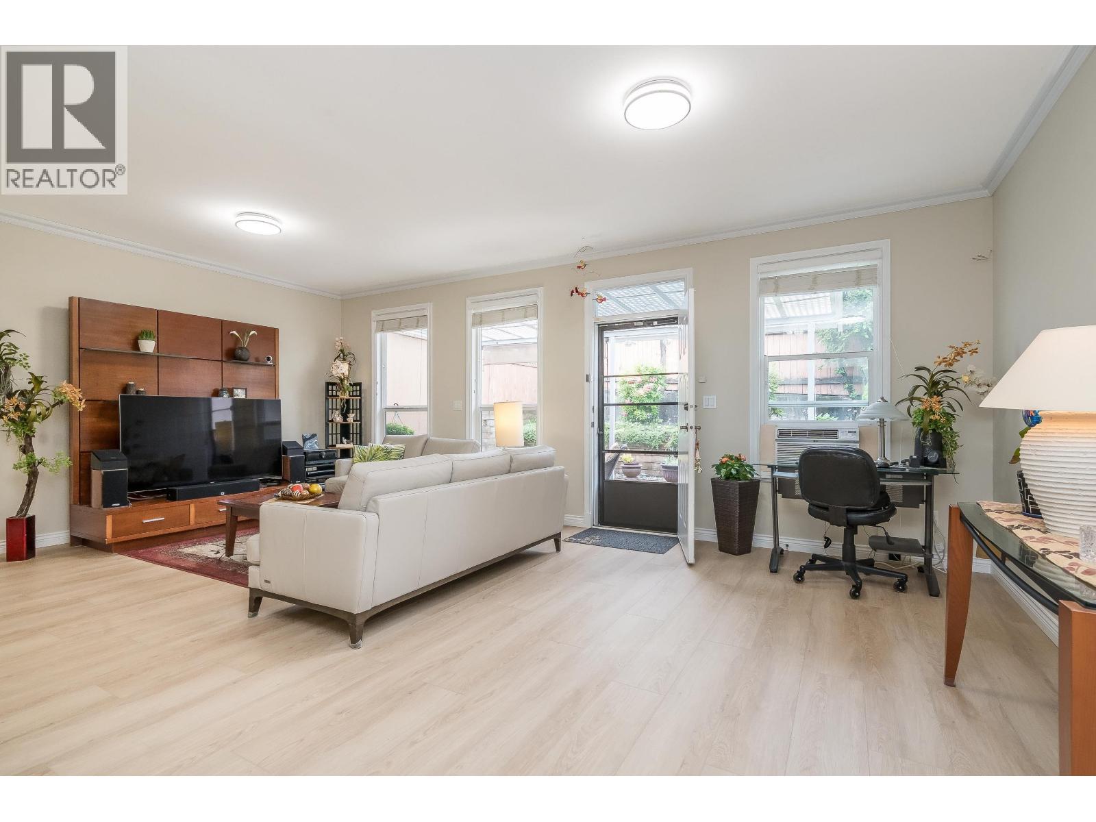 6459 Walker Avenue, Burnaby, British Columbia  V5E 3B7 - Photo 15 - R3126527