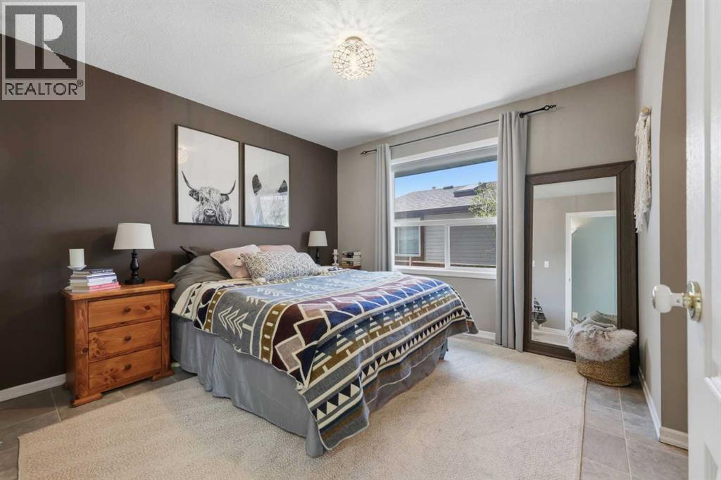 118 Frontenac Avenue NW, Diamond Valley, Alberta  T0L 2A0 - Photo 21 - A2312562