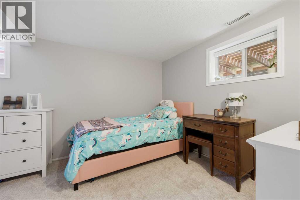 118 Frontenac Avenue NW, Diamond Valley, Alberta  T0L 2A0 - Photo 31 - A2312562