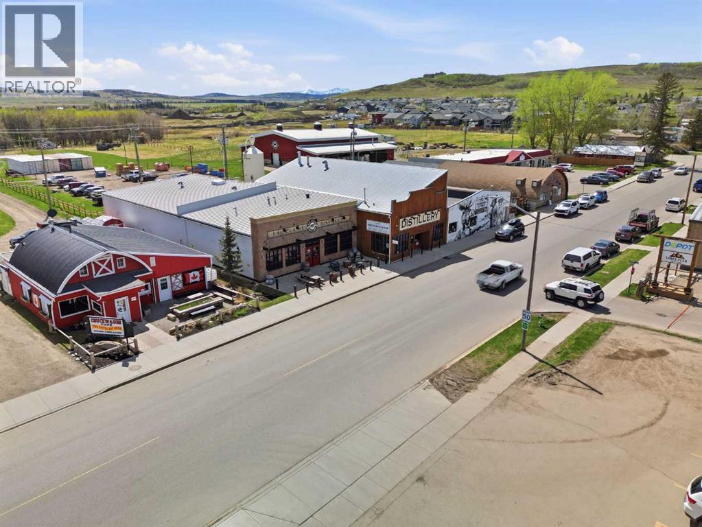 118 Frontenac Avenue NW, Diamond Valley, Alberta  T0L 2A0 - Photo 44 - A2312562