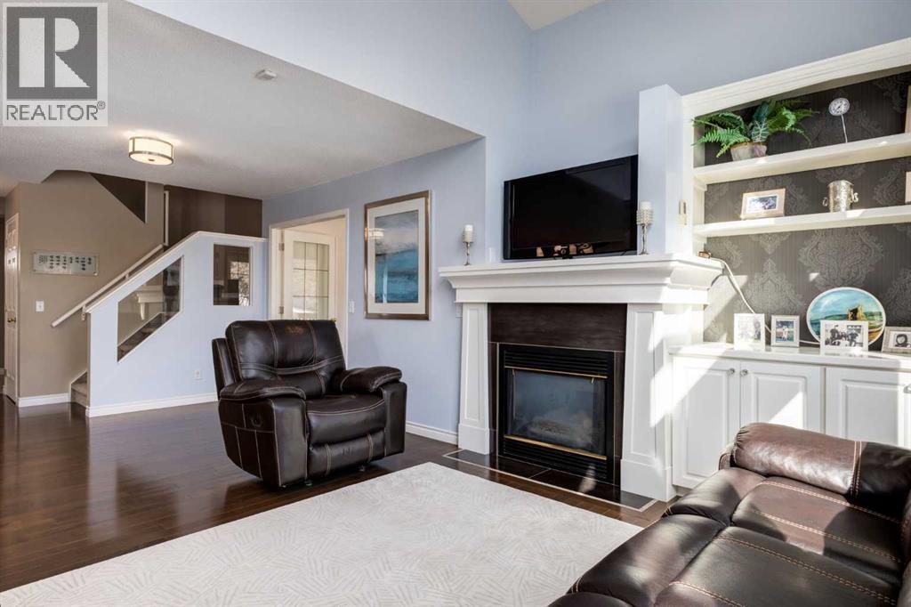 331 Sierra Madre Court SW, Calgary, Alberta  T3H 3G7 - Photo 19 - A2313806