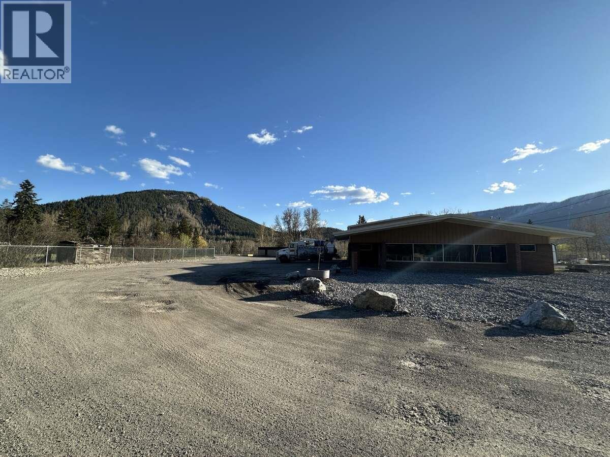 260 Industrial Road 1, Sparwood, British Columbia V0B 2G1 - Photo 3 - 10388501