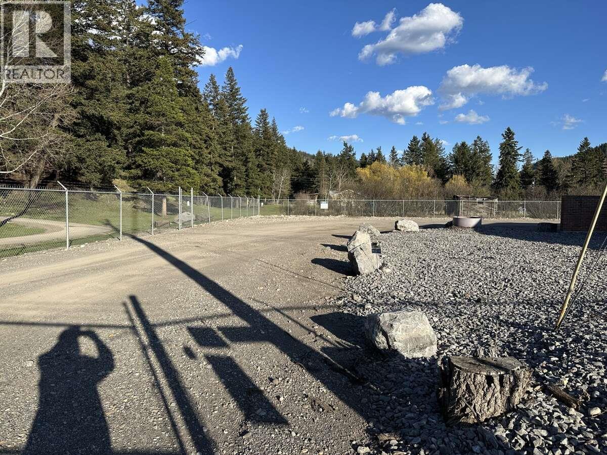 260 Industrial Road 1, Sparwood, British Columbia V0B 2G1 - Photo 2 - 10388501