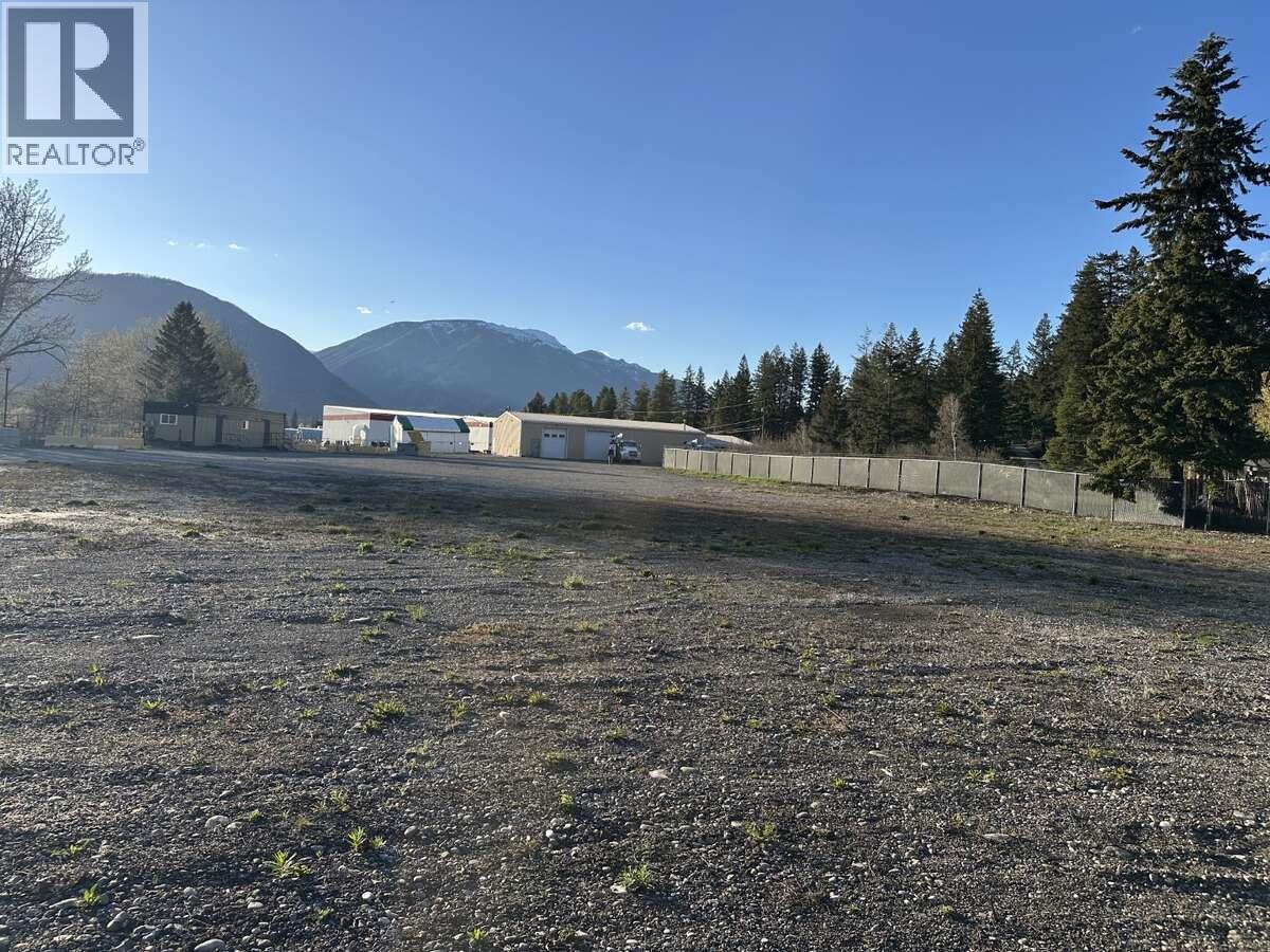 260 Industrial Road 1, Sparwood, British Columbia V0B 2G1 - Photo 23 - 10388501