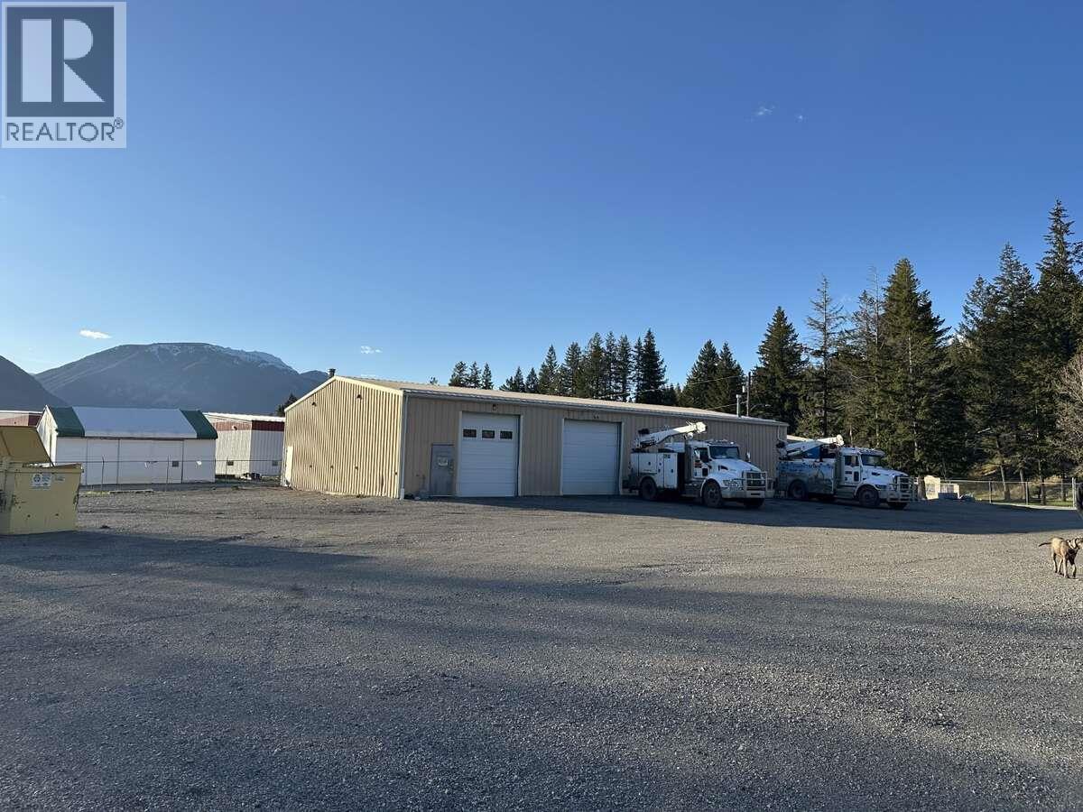 260 Industrial Road 1, Sparwood, British Columbia V0B 2G1 - Photo 6 - 10388501
