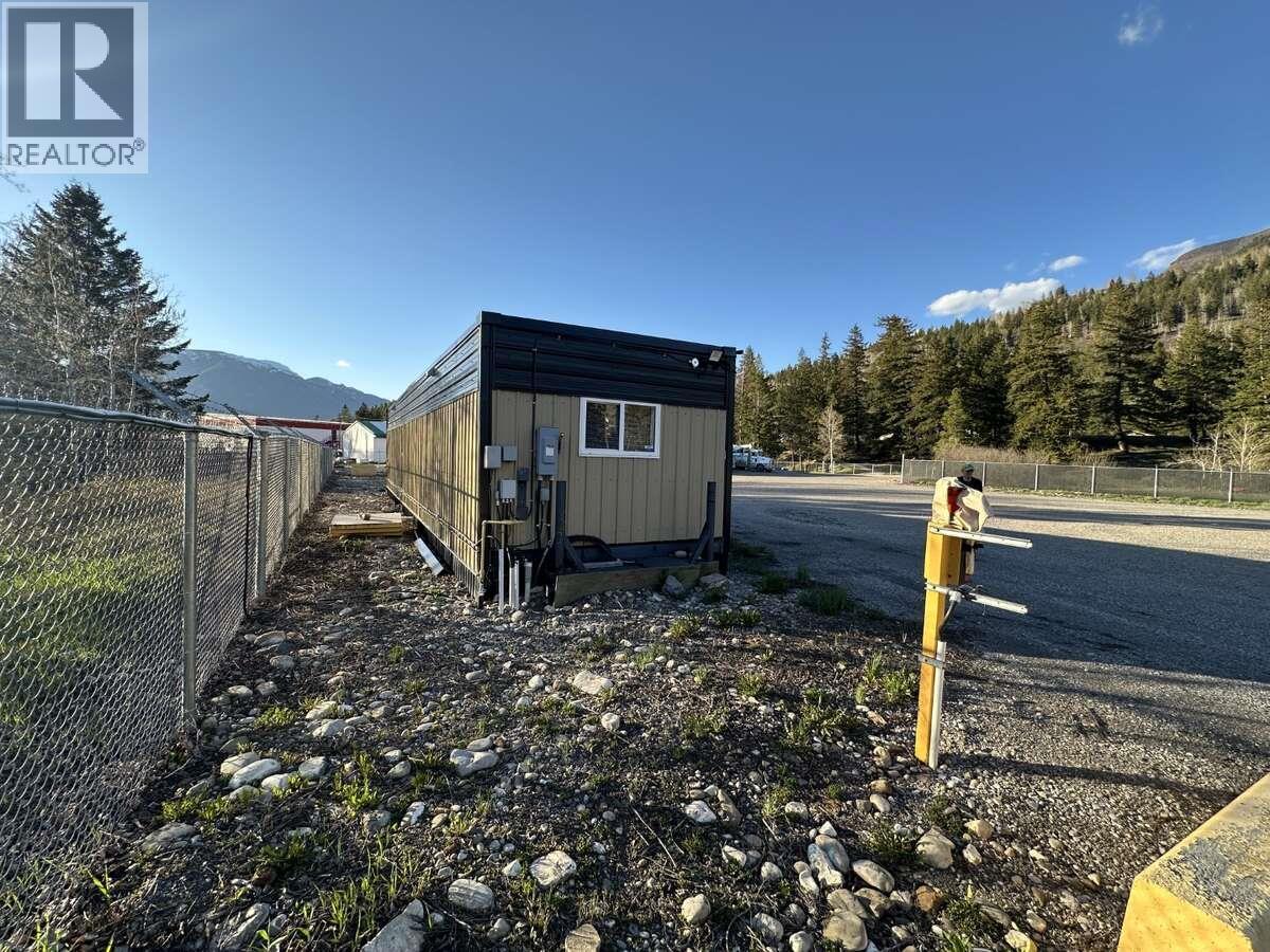 260 Industrial Road 1, Sparwood, British Columbia V0B 2G1 - Photo 15 - 10388501