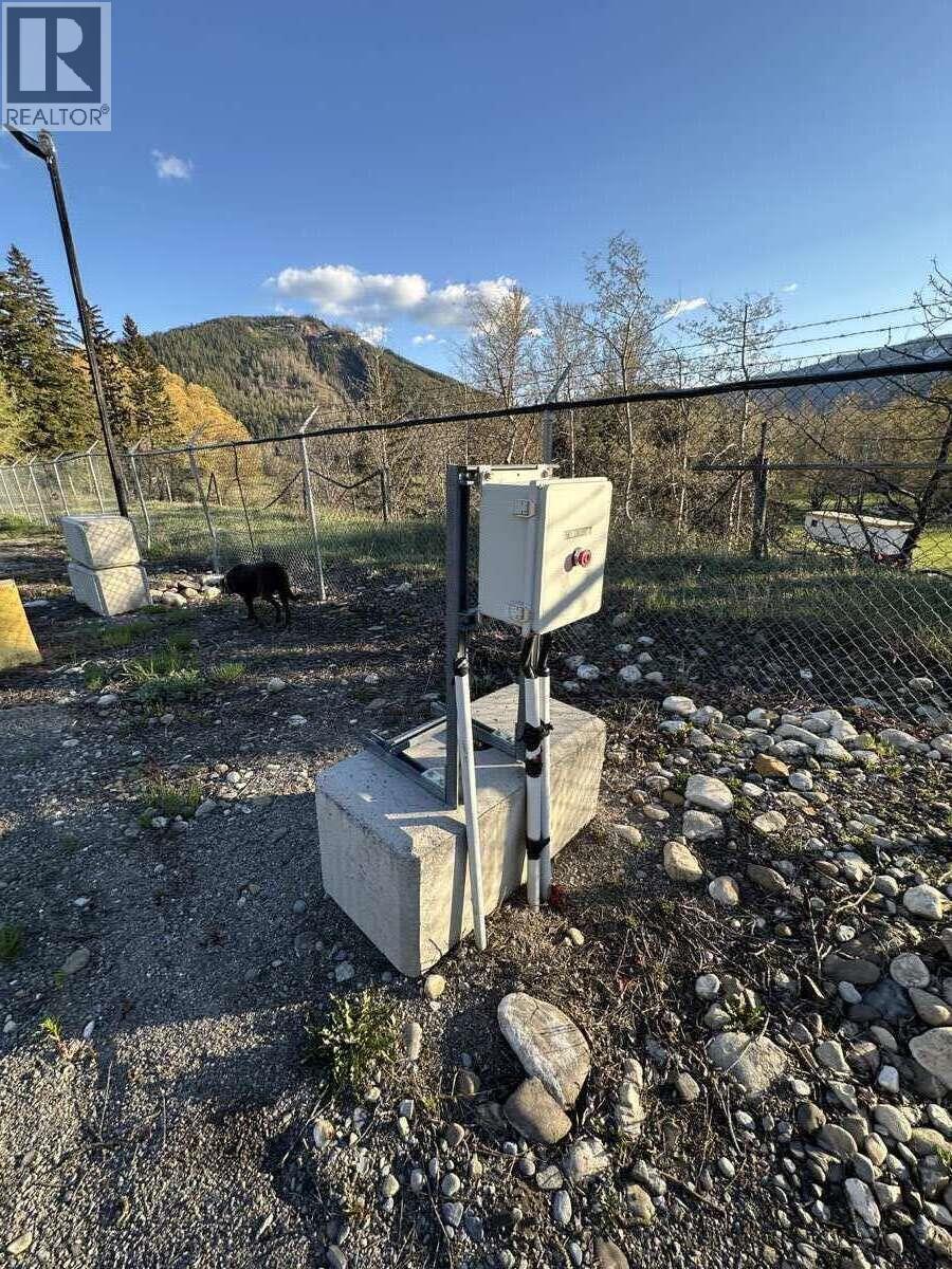 260 Industrial Road 1, Sparwood, British Columbia V0B 2G1 - Photo 17 - 10388501