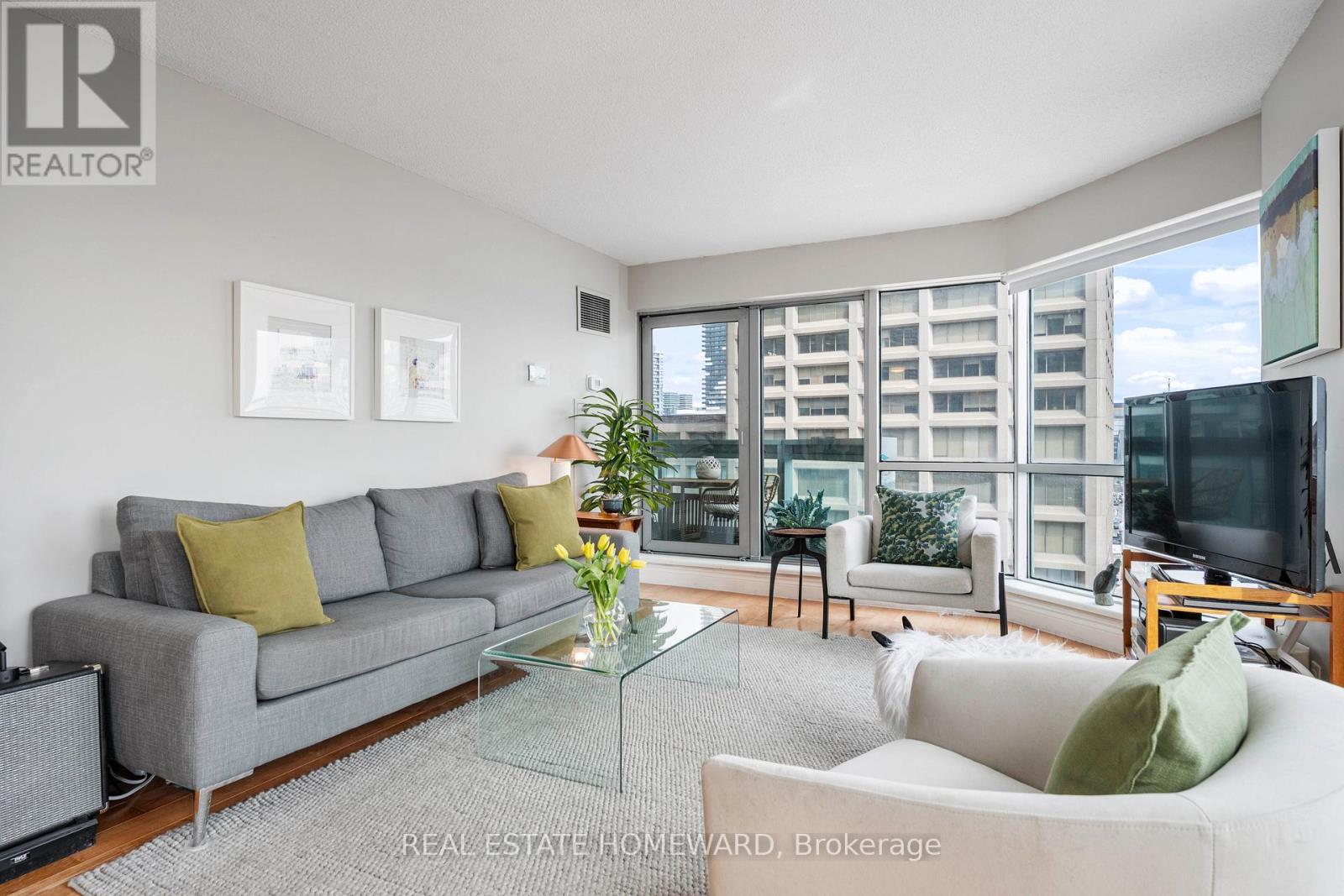 704 - 10 Queens Quay W, Toronto, Ontario  M5J 2R9 - Photo 6 - C12945238