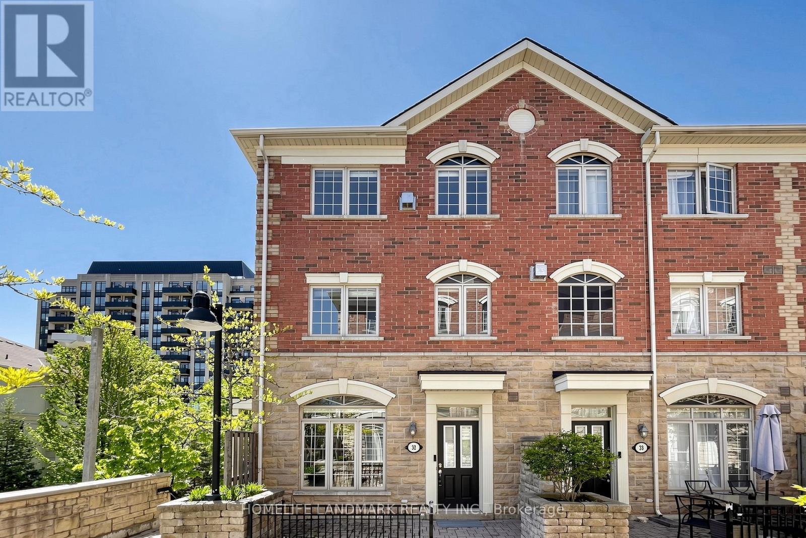 32 - 8 BRIGHTON PLACE, Vaughan, Ontario