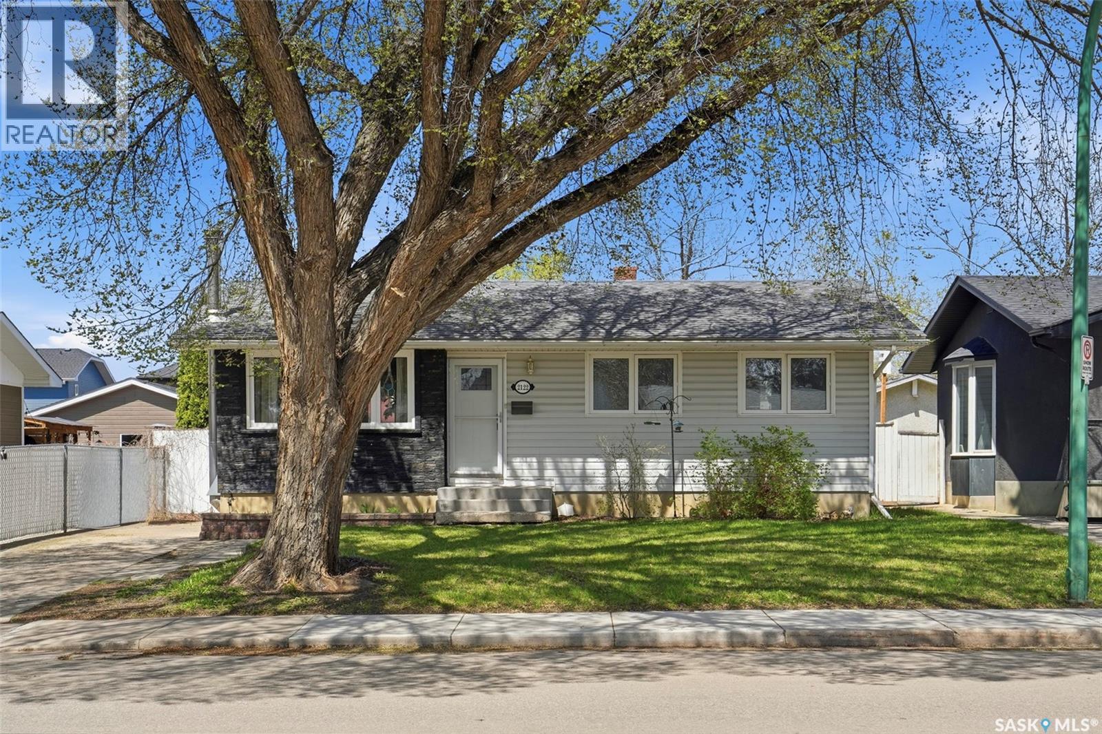2122 37th STREET W, Saskatoon, Saskatchewan