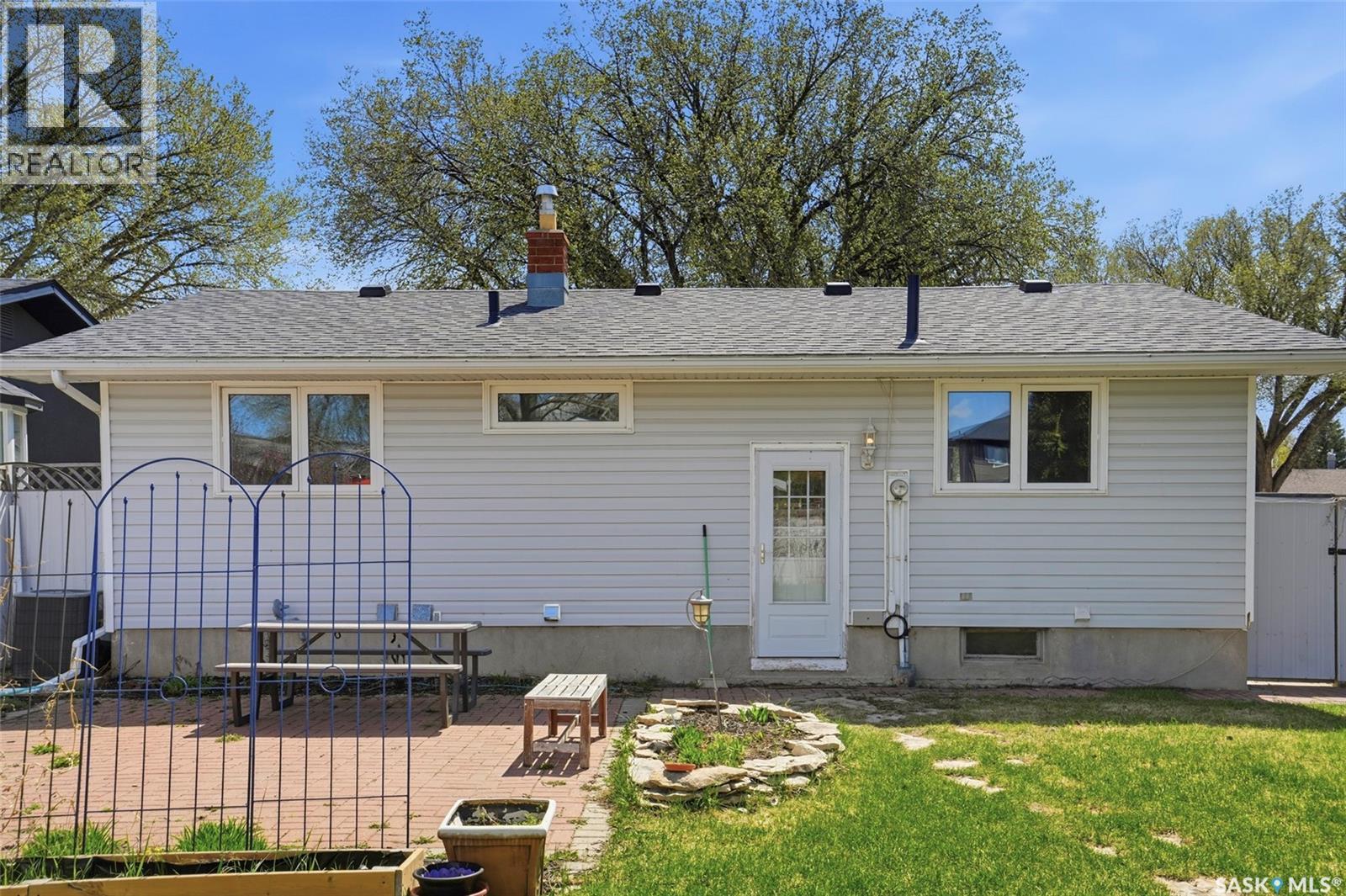 2122 37th Street W, Saskatoon, Saskatchewan  S7L 4E3 - Photo 31 - SK036838