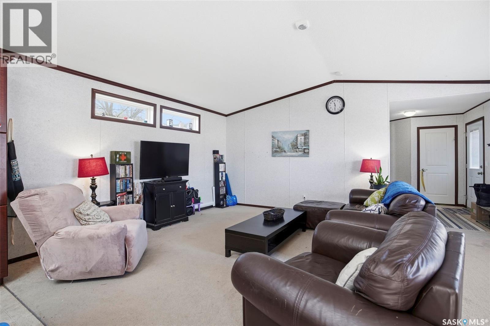 533 3rd Avenue, Young, Saskatchewan  S0K 4Y0 - Photo 4 - SK036614