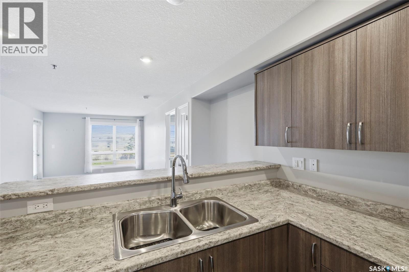 209 915 Kristjanson Road, Saskatoon, Saskatchewan  S7S 0B1 - Photo 14 - SK036554
