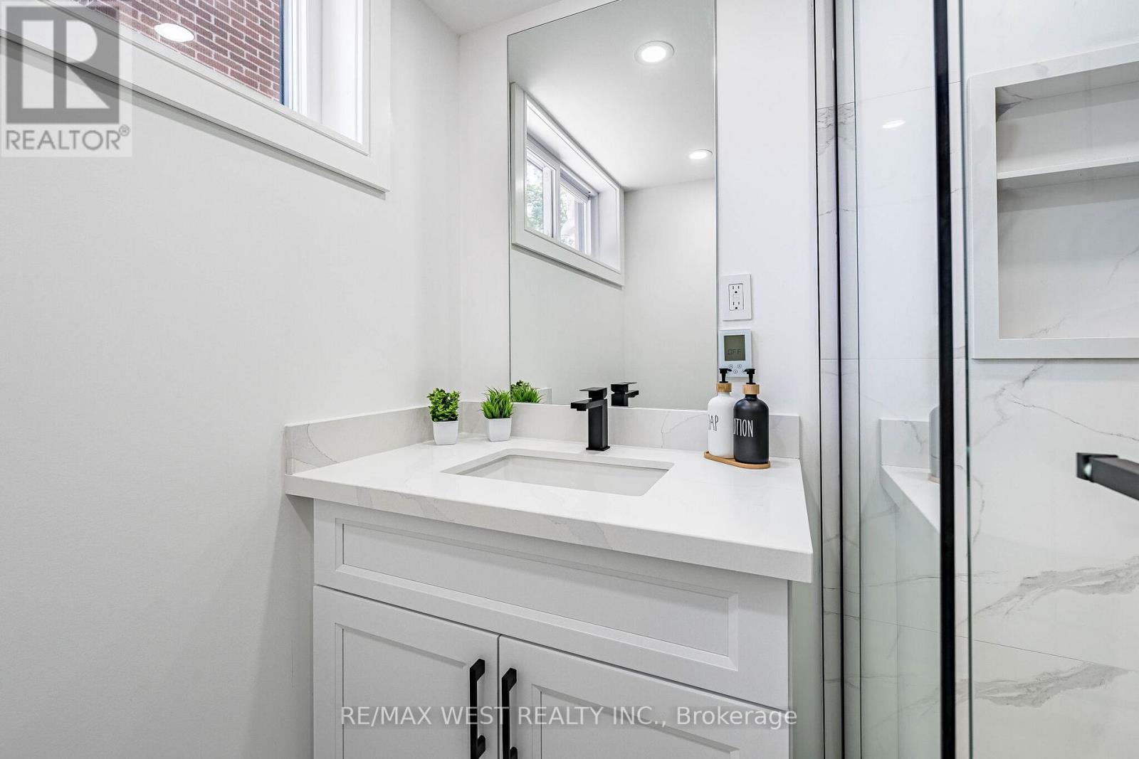 18 Torrington Drive, Toronto, Ontario  M9C 3V5 - Photo 41 - W13150326