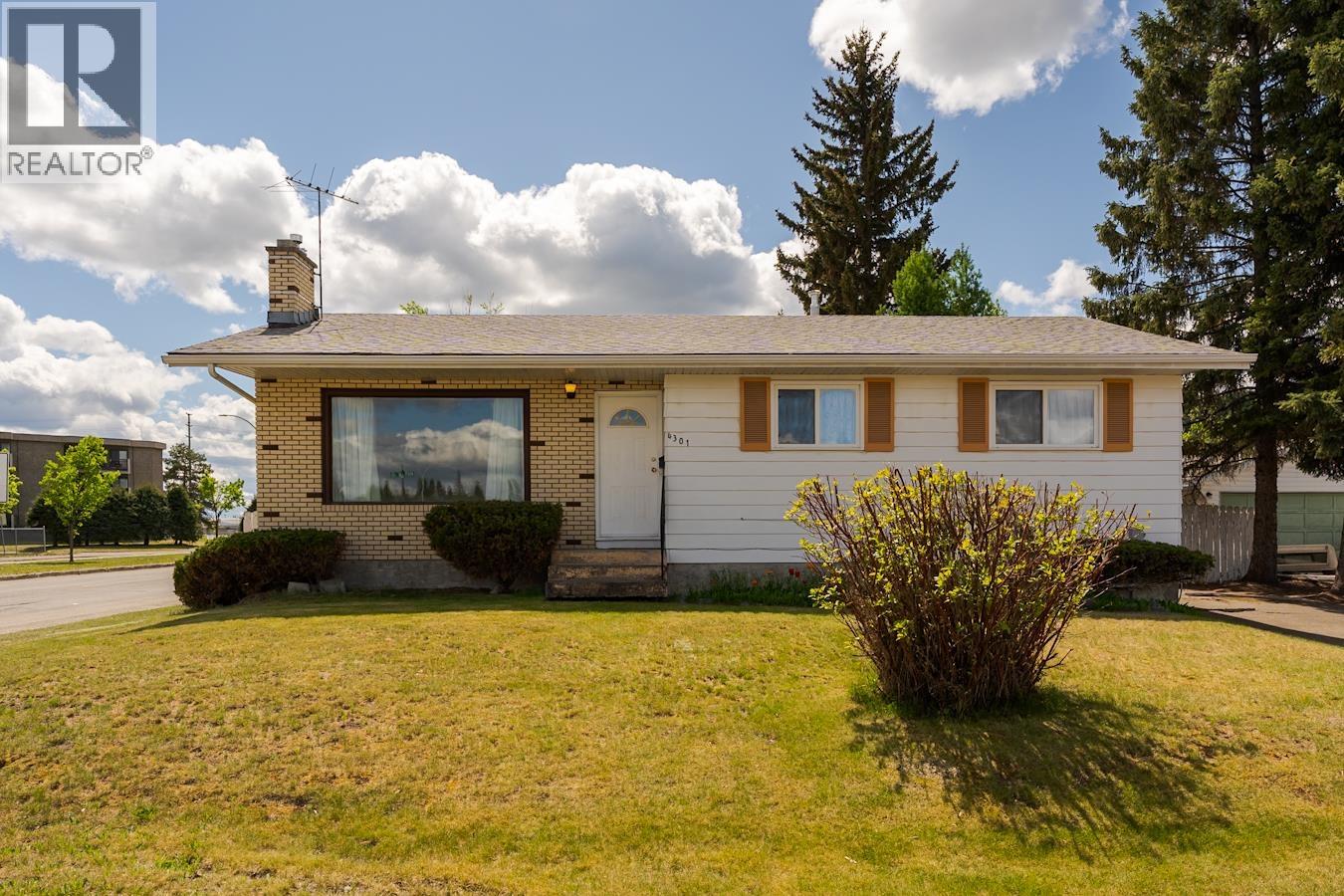 4301 Antler Avenue, Prince George, British Columbia  V2M 4Y7 - Photo 1 - R3126701