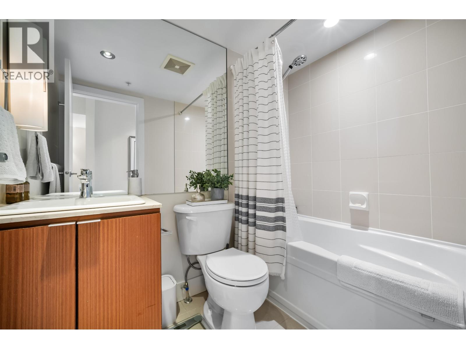 3750 Commercial Street, Vancouver, British Columbia  V5N 4G2 - Photo 16 - R3126735