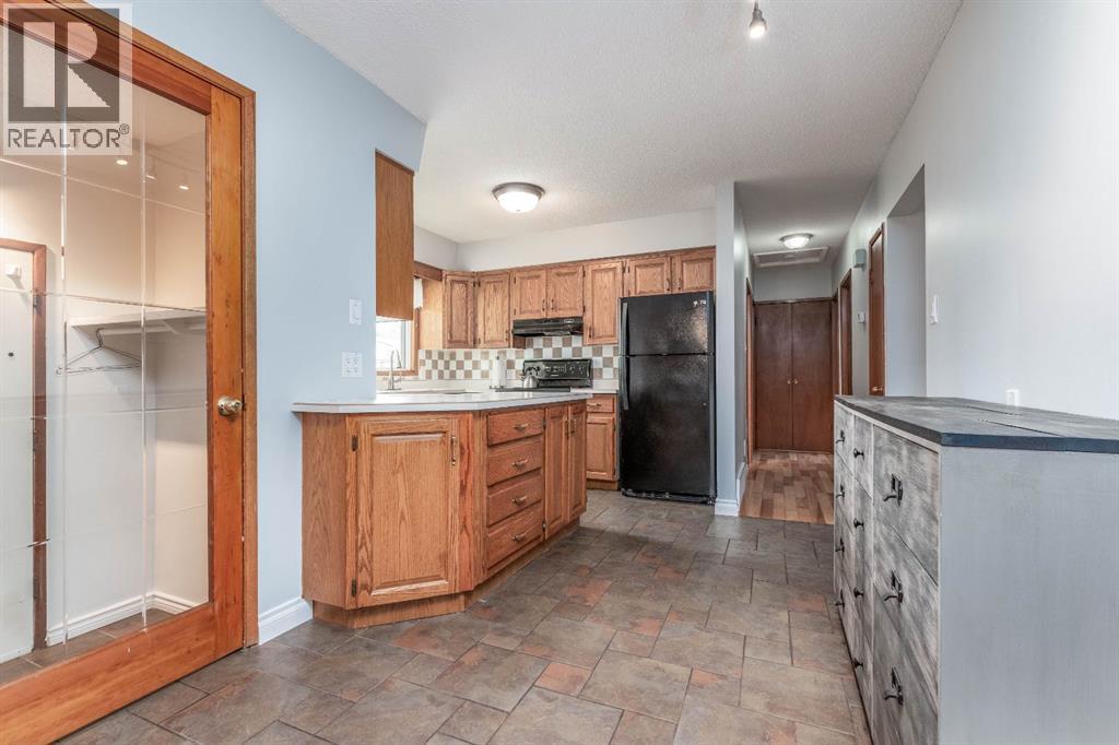 10812 52 Avenue NW, Edmonton, Alberta  T6H 0P3 - Photo 11 - A2311187