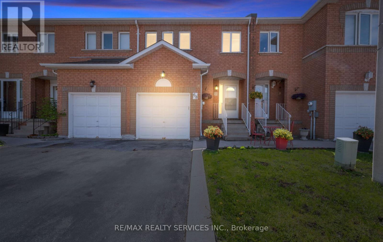 68 - 200 Cresthaven Road, Brampton, Ontario  L7A 1J5 - Photo 2 - W13159670