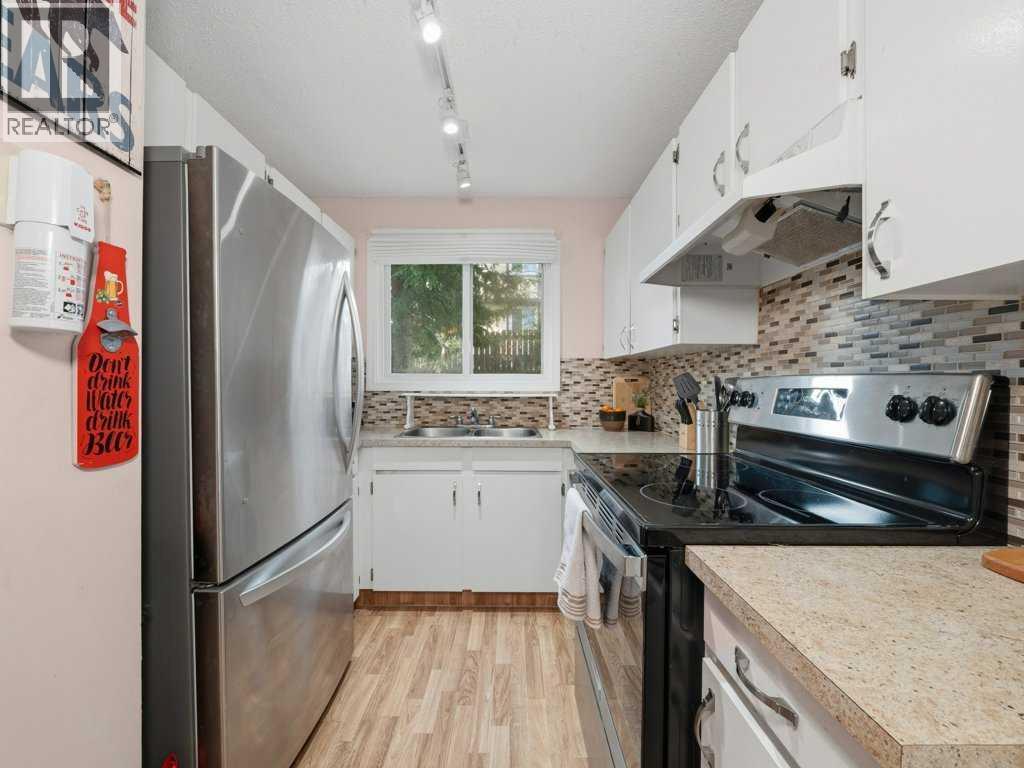 22, 115 Bergen Road NW, Calgary, Alberta  T3K 1P2 - Photo 5 - A2309381