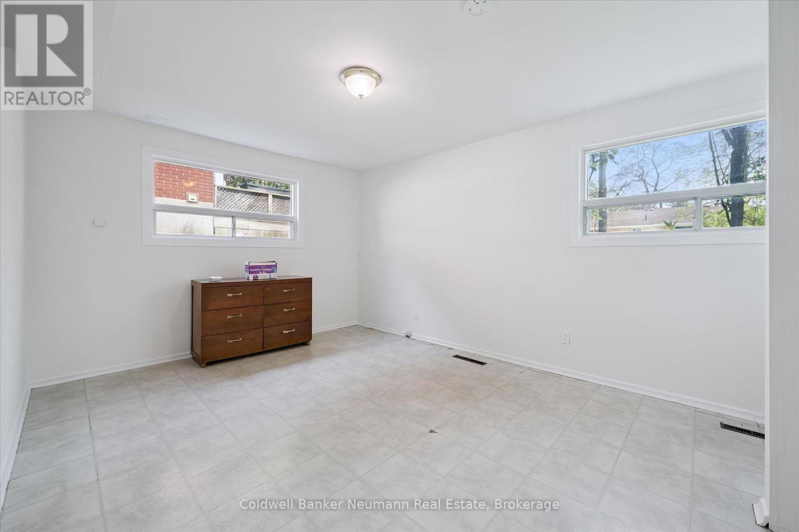 40 Fairview Boulevard, Guelph, Ontario  N1G 1H4 - Photo 23 - X13154576
