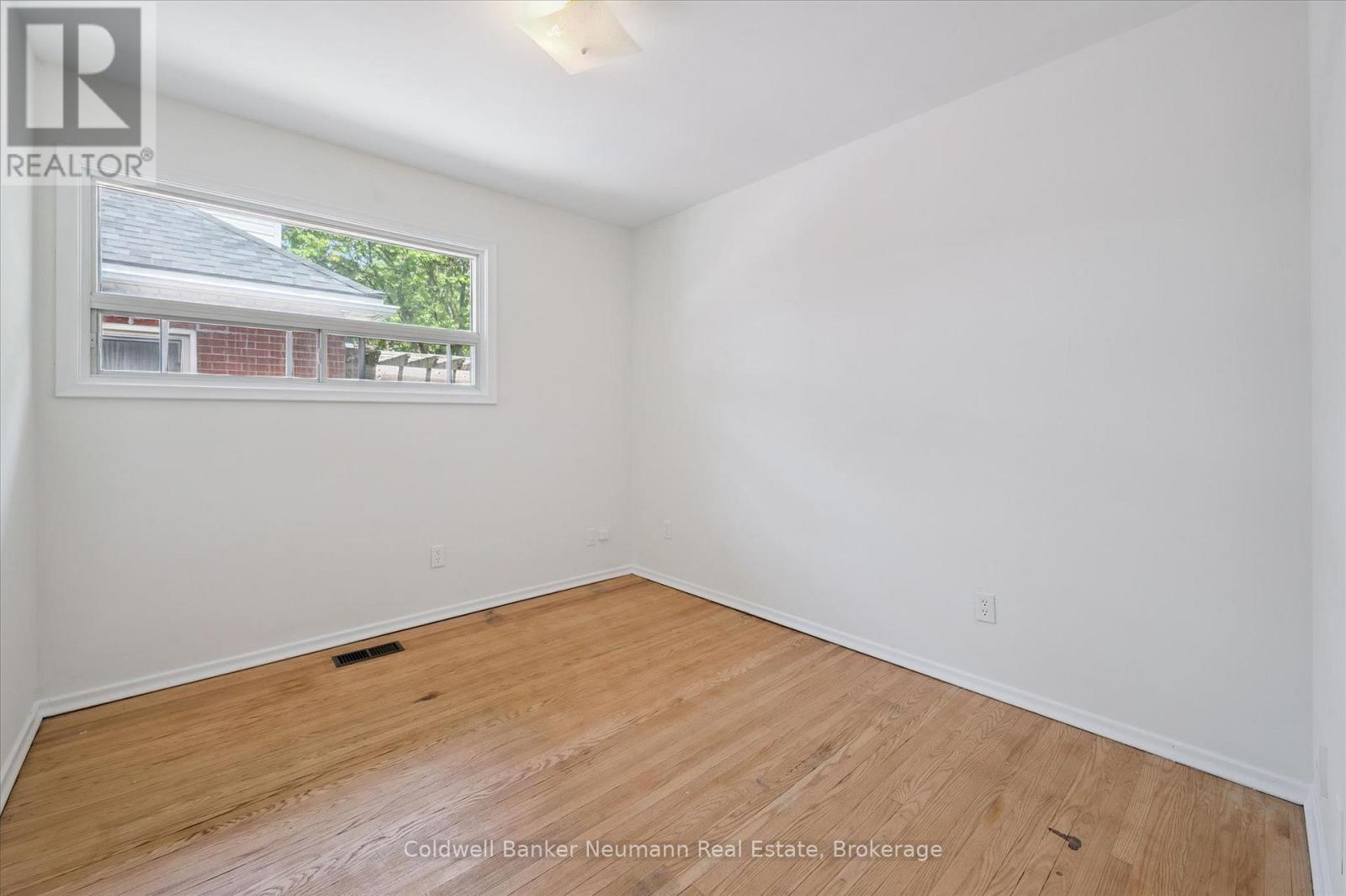 40 Fairview Boulevard, Guelph, Ontario  N1G 1H4 - Photo 13 - X13154576