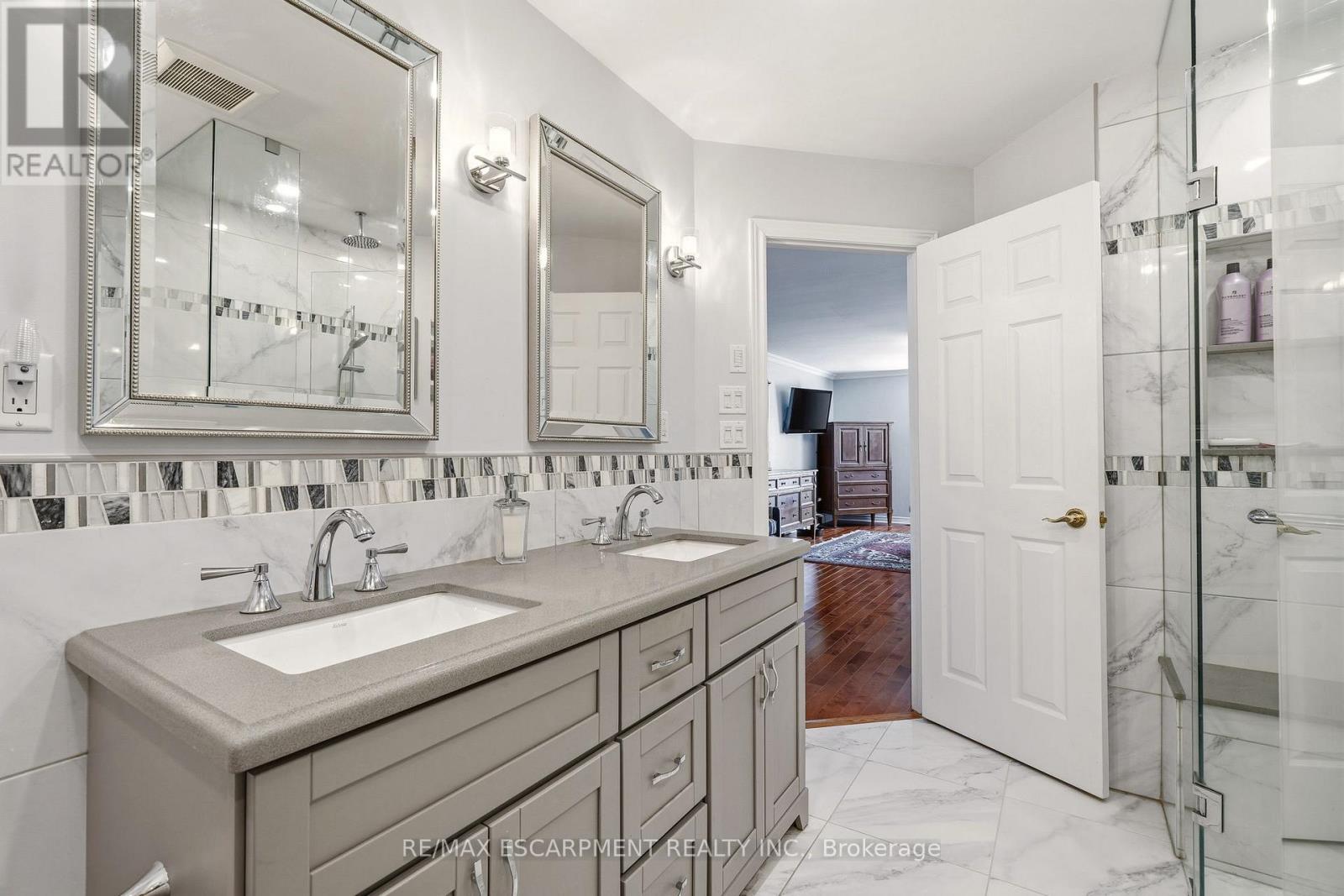 4163 Stonebridge Crescent, Burlington, Ontario  L7M 4N2 - Photo 28 - W13161504