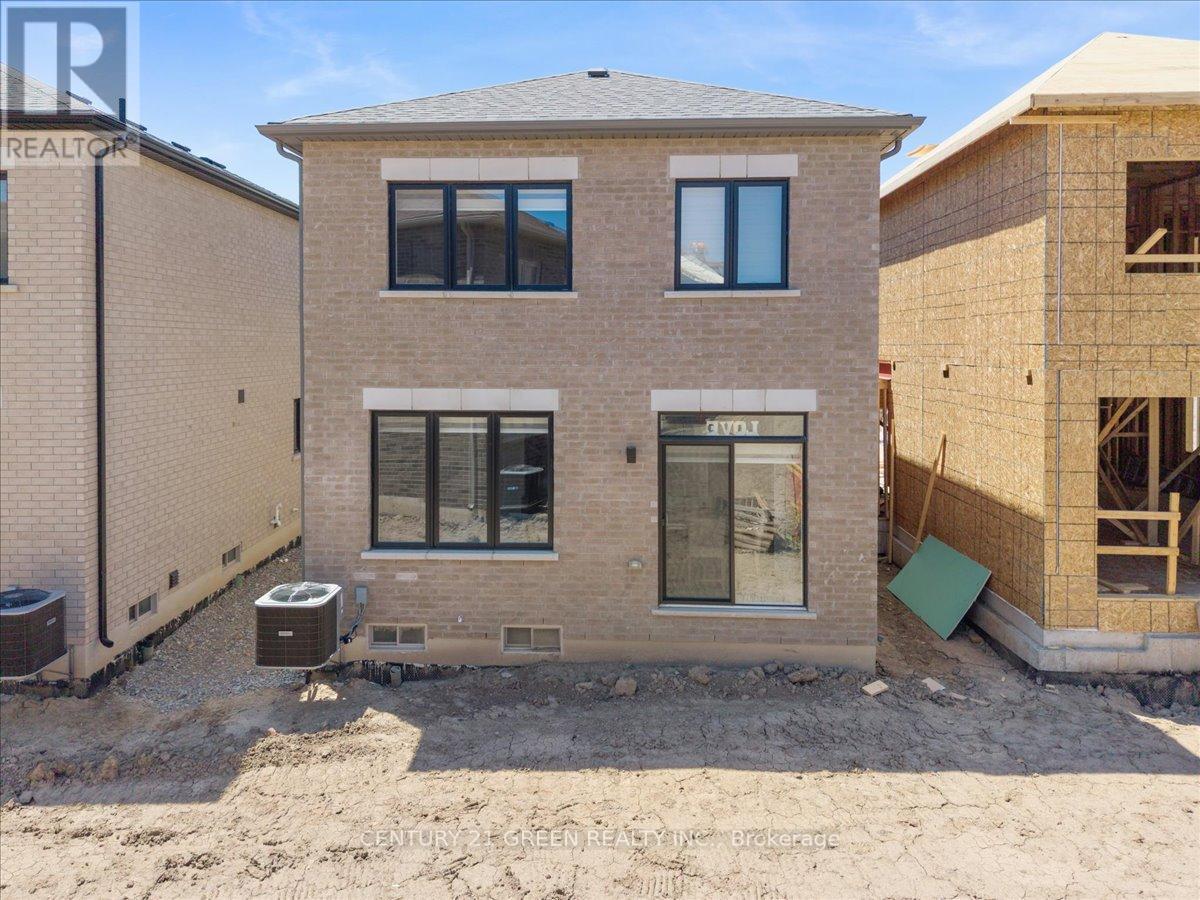 384 Kennedy Circle W, Milton, Ontario  L9T 7E7 - Photo 2 - W13161606